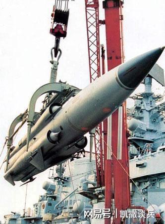 反舰导弹的大小与性能,探索其尺寸与影响,反舰导弹尺寸与性能,探索尺寸对性能的影响