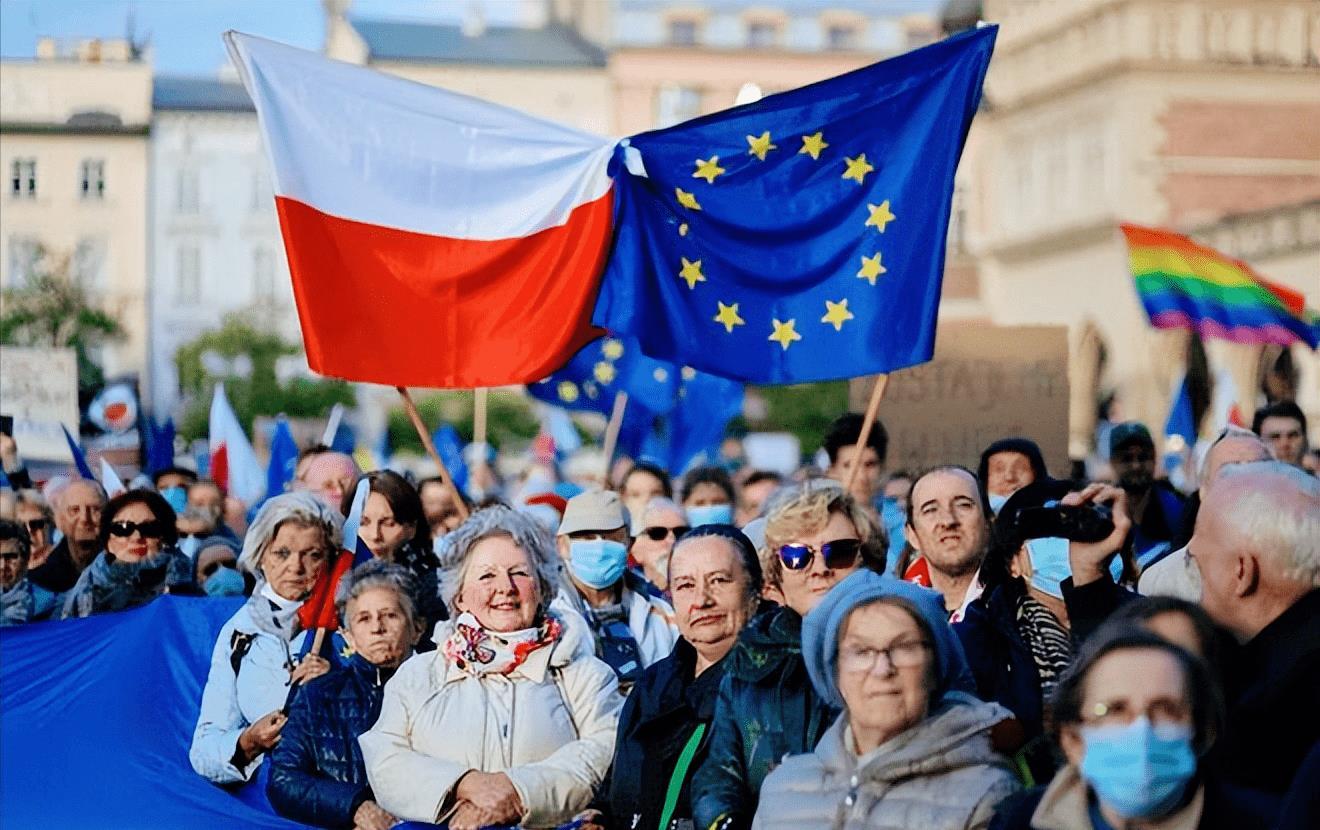 俄乌战场传来最震惊的新消息,战事走向的新转折,俄乌战场惊现新动态,战事走向出现重大转折