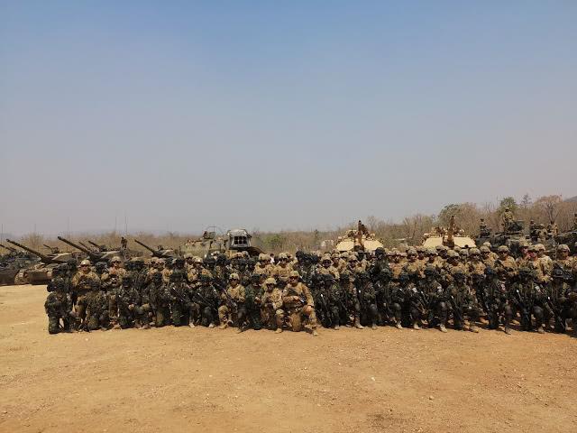 M1A2艾布拉姆斯是电动的吗？——对现代坦克动力系统的探索，M1A2艾布拉姆斯的动力系统，电动还是传统引擎？现代坦克动力系统探索揭秘