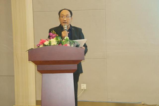 今日头条的最新新闻，深度解读社会热点事件，今日头条热点解析，深度解读社会热点事件最新报道