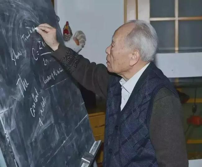 程开甲的六个奖,辉煌成就与卓越贡献,程开甲六大荣誉背后的辉煌成就与卓越贡献