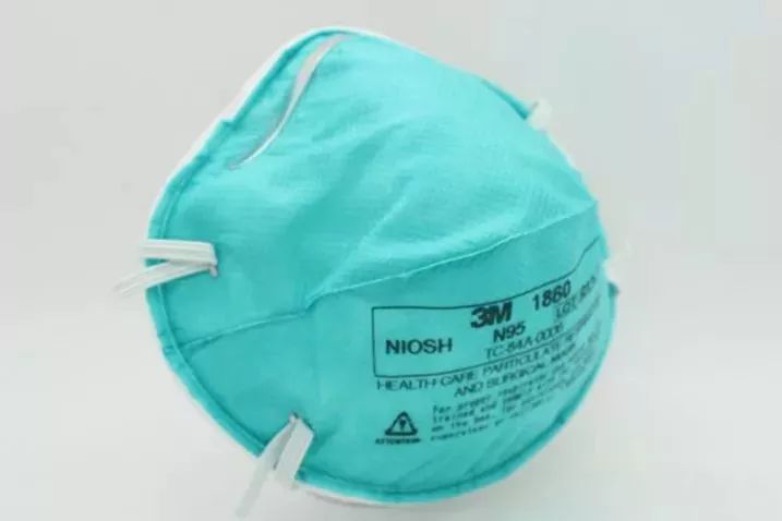 N95口罩与医用外科口罩,对比优劣,探讨选择,N95口罩与医用外科口罩,对比优劣,探讨最佳选择的策略