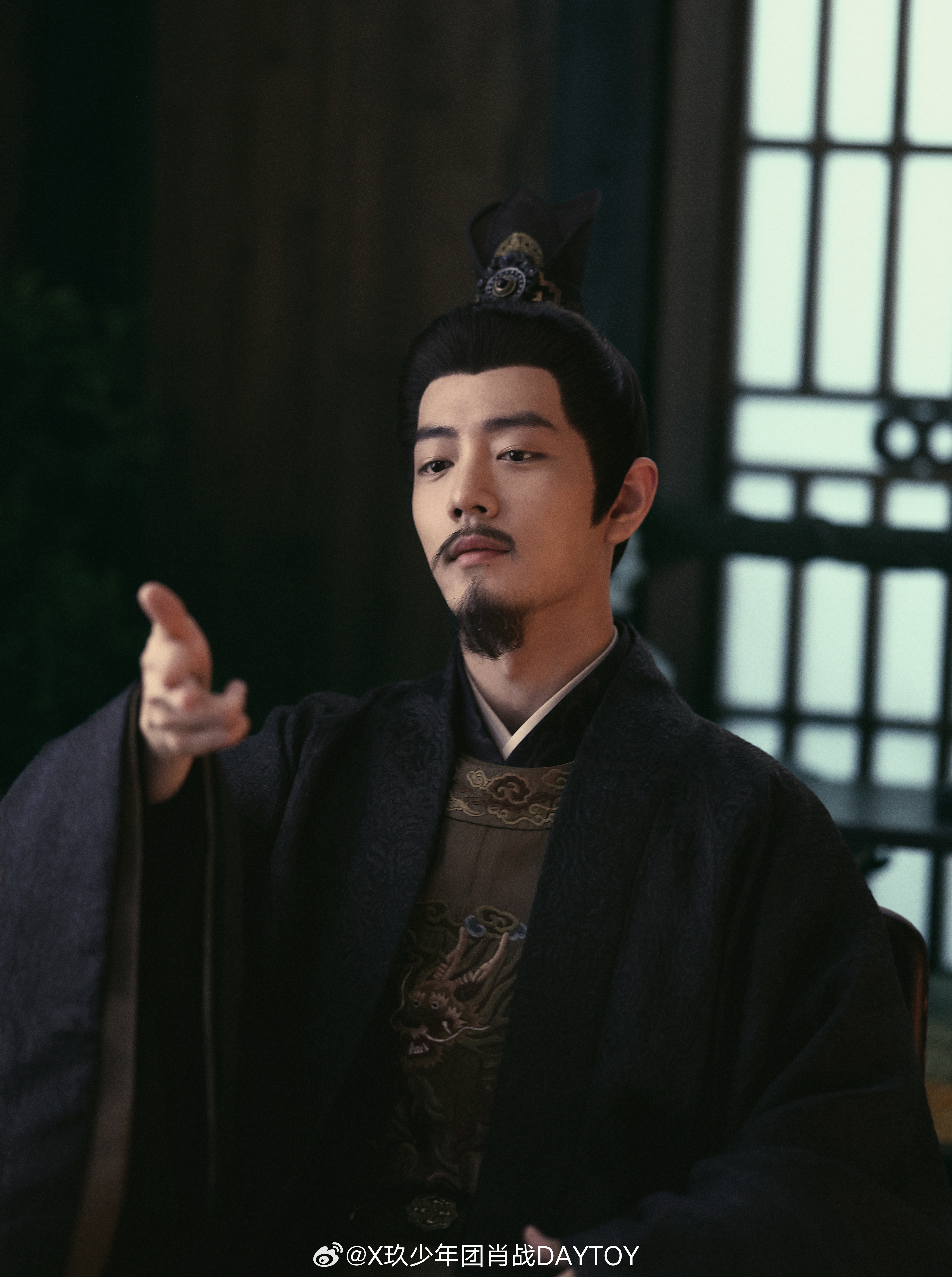 刘伯温与肖战,谁更胜一筹?,刘伯温与肖战,谁的表现更胜一畴?